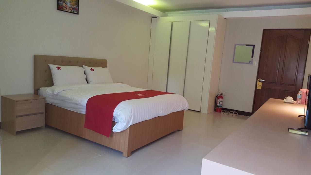 Phil Oasis Hotel & Resort Silang Luaran gambar