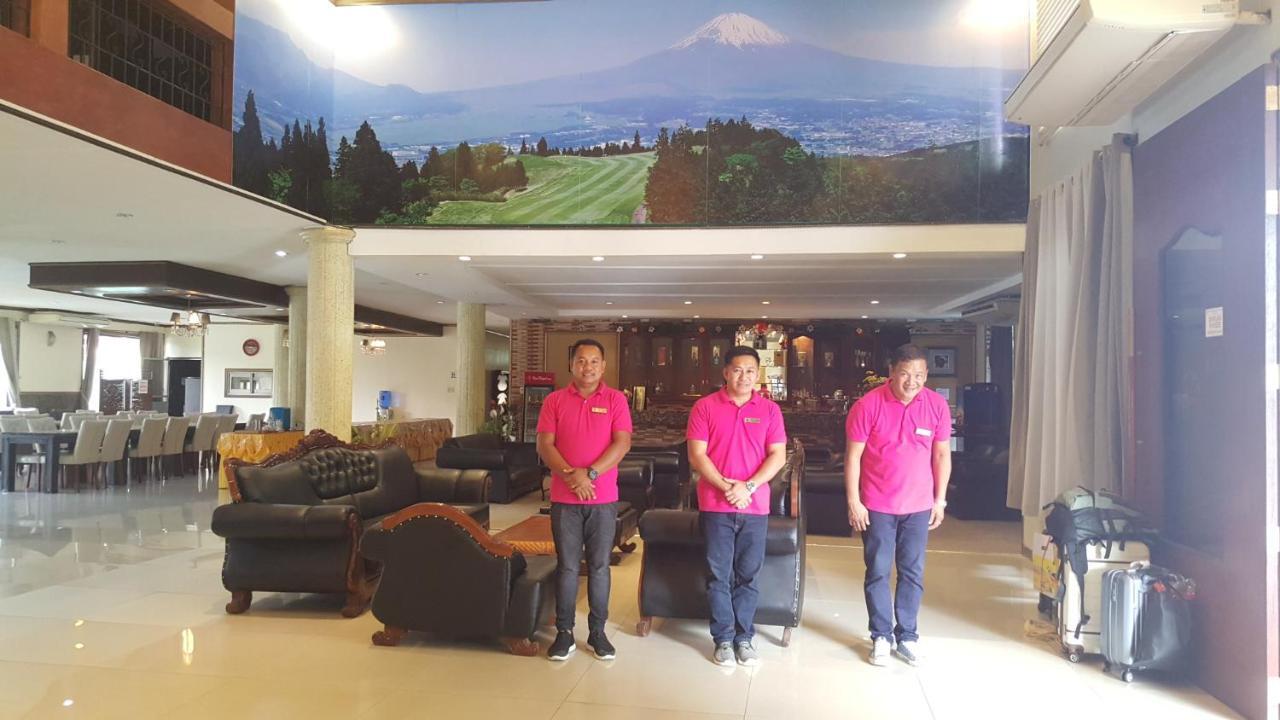 Phil Oasis Hotel & Resort Silang Luaran gambar